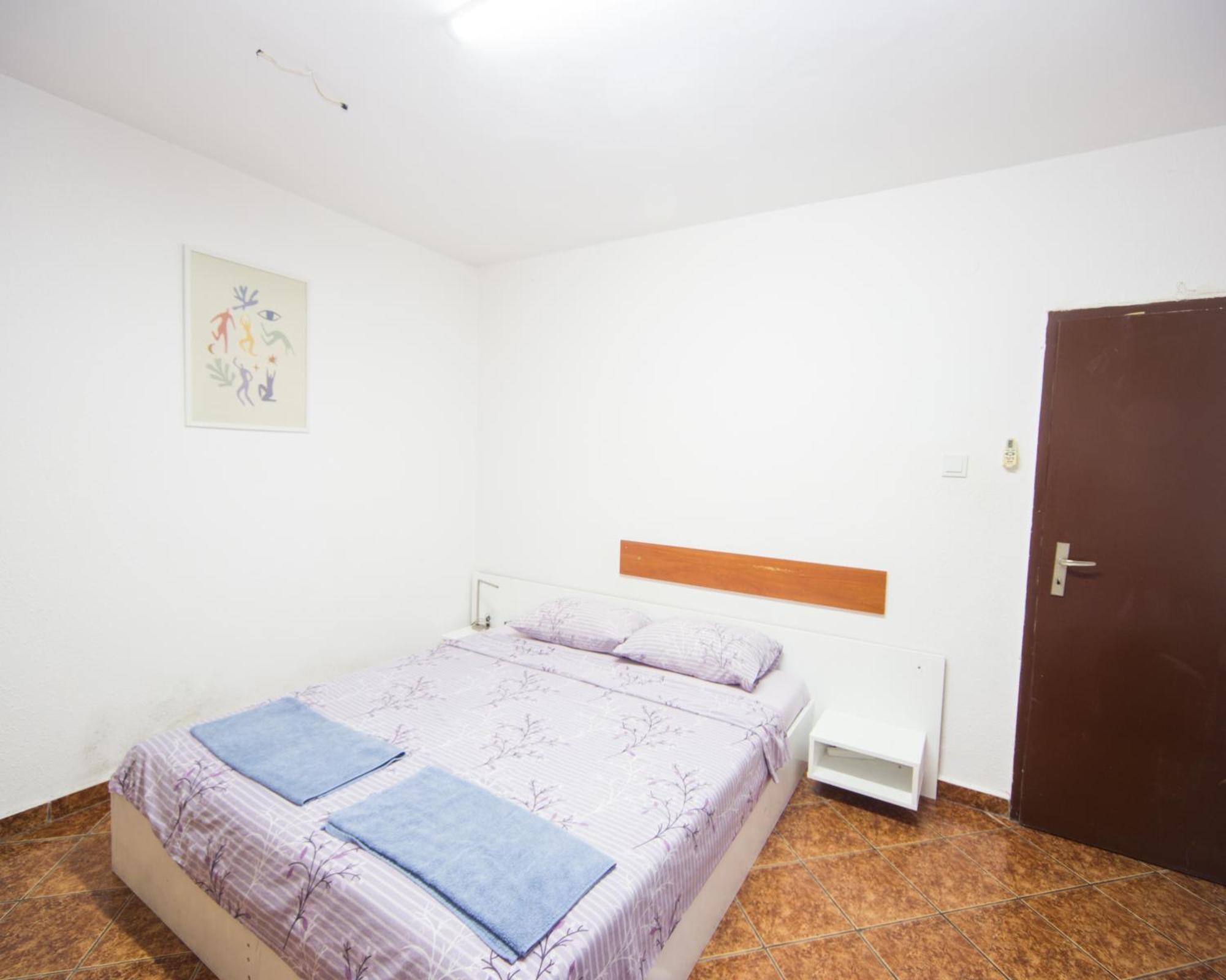 Center - Basic Flat - 10 Min To The Beach Lägenhet Burgas Exteriör bild